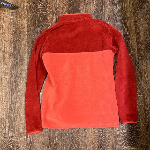 Columbia Pullover Without Pockets Two-Toned Red and Pink-ish Size Medium - Picture 4 of 4